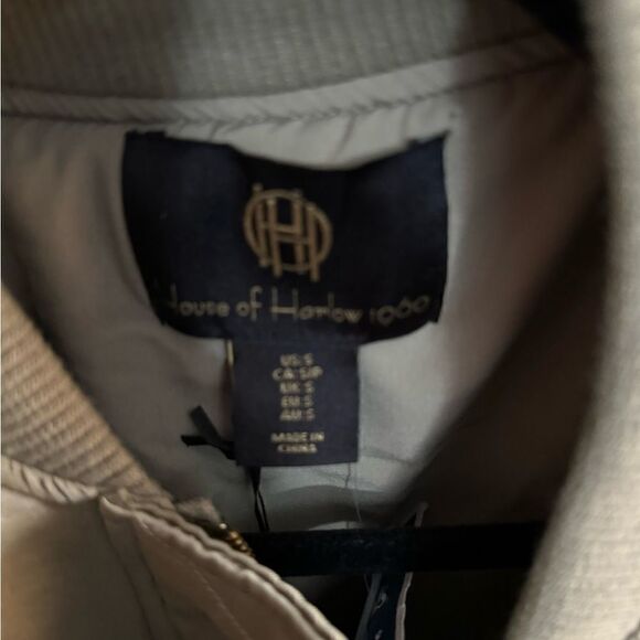 House of Harlow 1960 Sage Green Satin Bomber Jacket Ruffle Sleeves NWT Sz Small - Picture 5 of 6